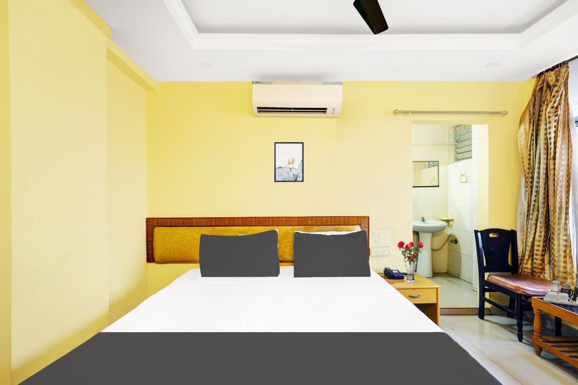 Super Hotel O Padmavathi Puram Near Railway Station ตีรูปาติ ภายนอก รูปภาพ