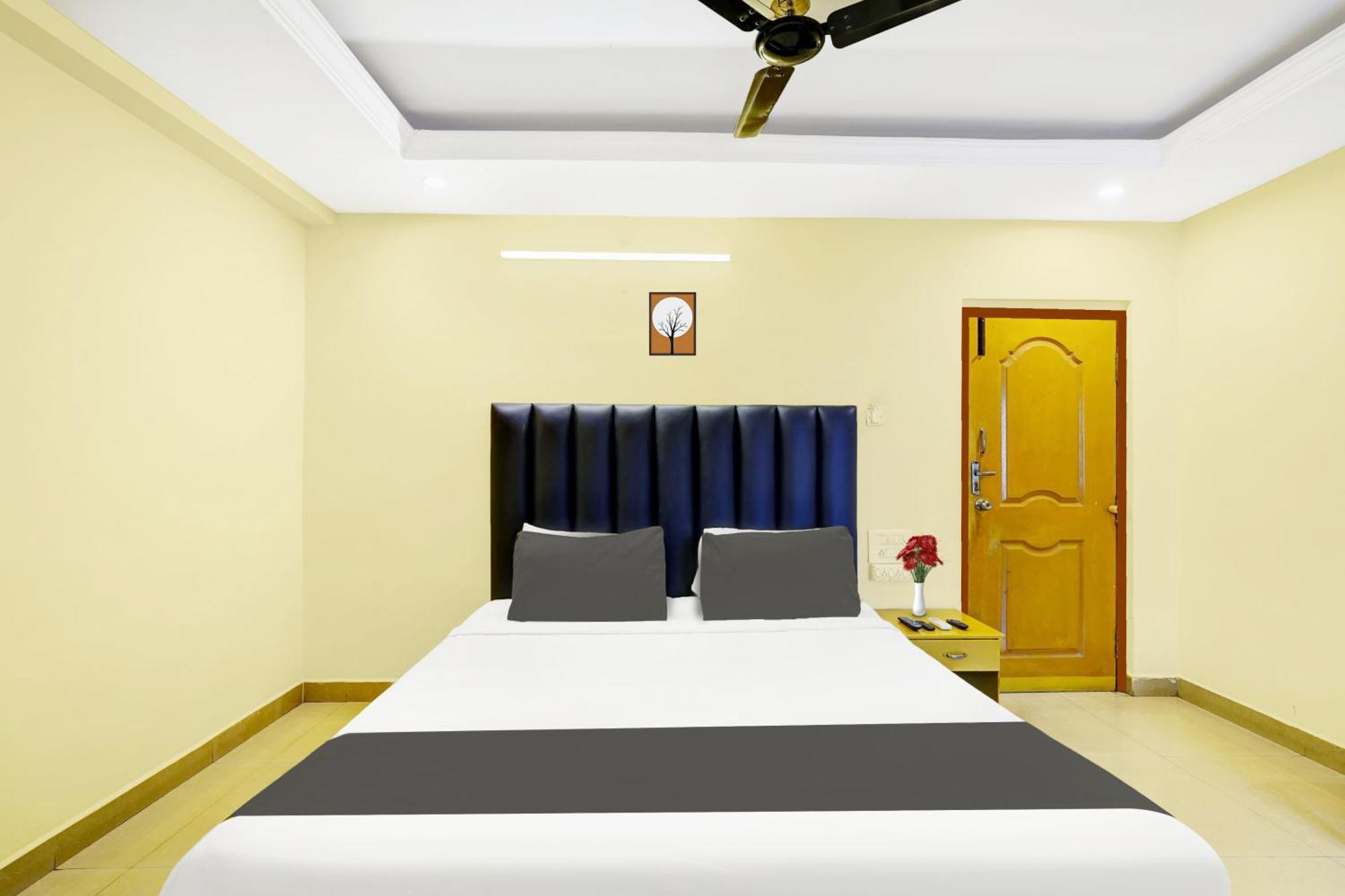 Super Hotel O Padmavathi Puram Near Railway Station ตีรูปาติ ภายนอก รูปภาพ